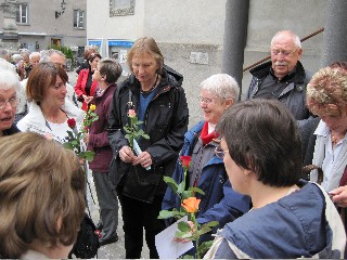 Teilnehmer unserer Gruppe nach dem Muttertagsgottesdienst in der Churer Martinskirche