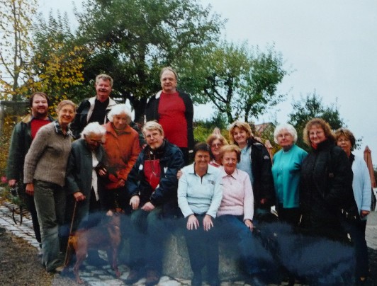 Gruppenfoto in Trabelsdorf, Oktober 2007